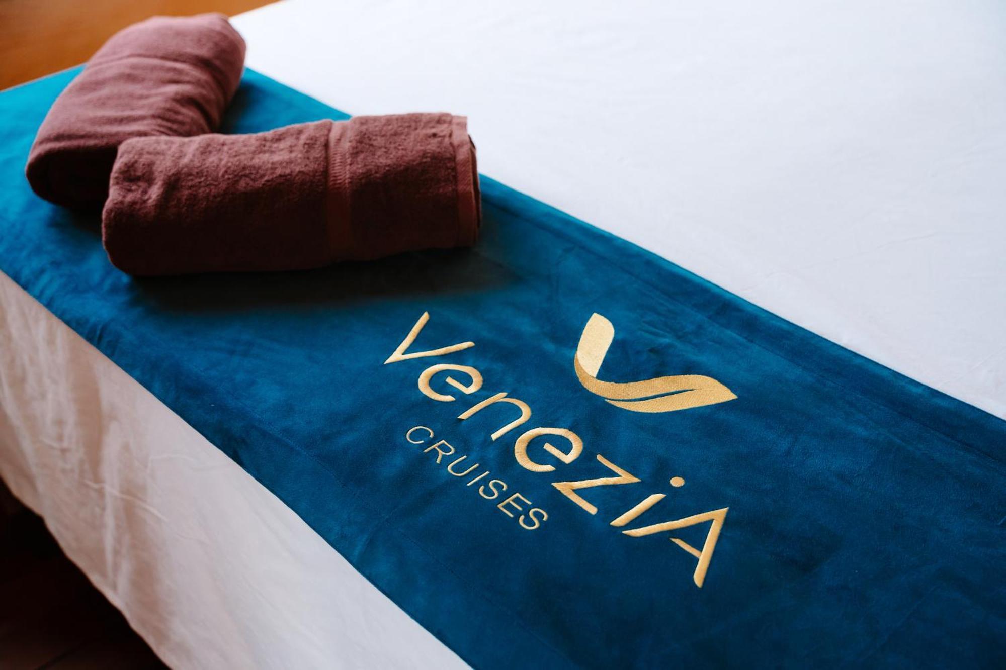 Venezia Cruises Hotell Ha Long Eksteriør bilde