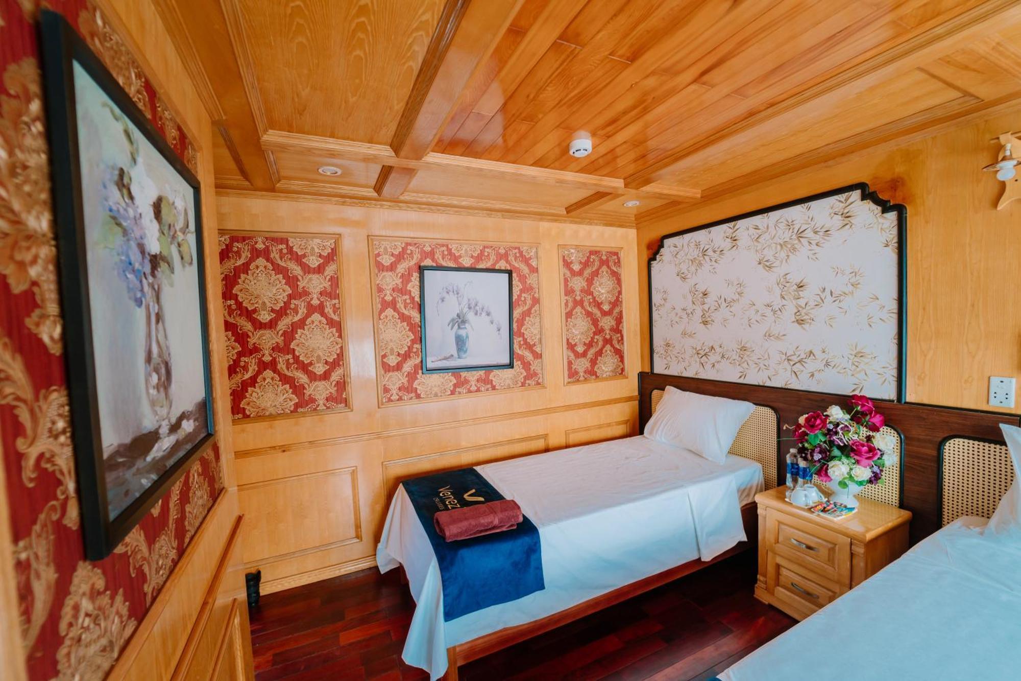 Venezia Cruises Hotell Ha Long Eksteriør bilde