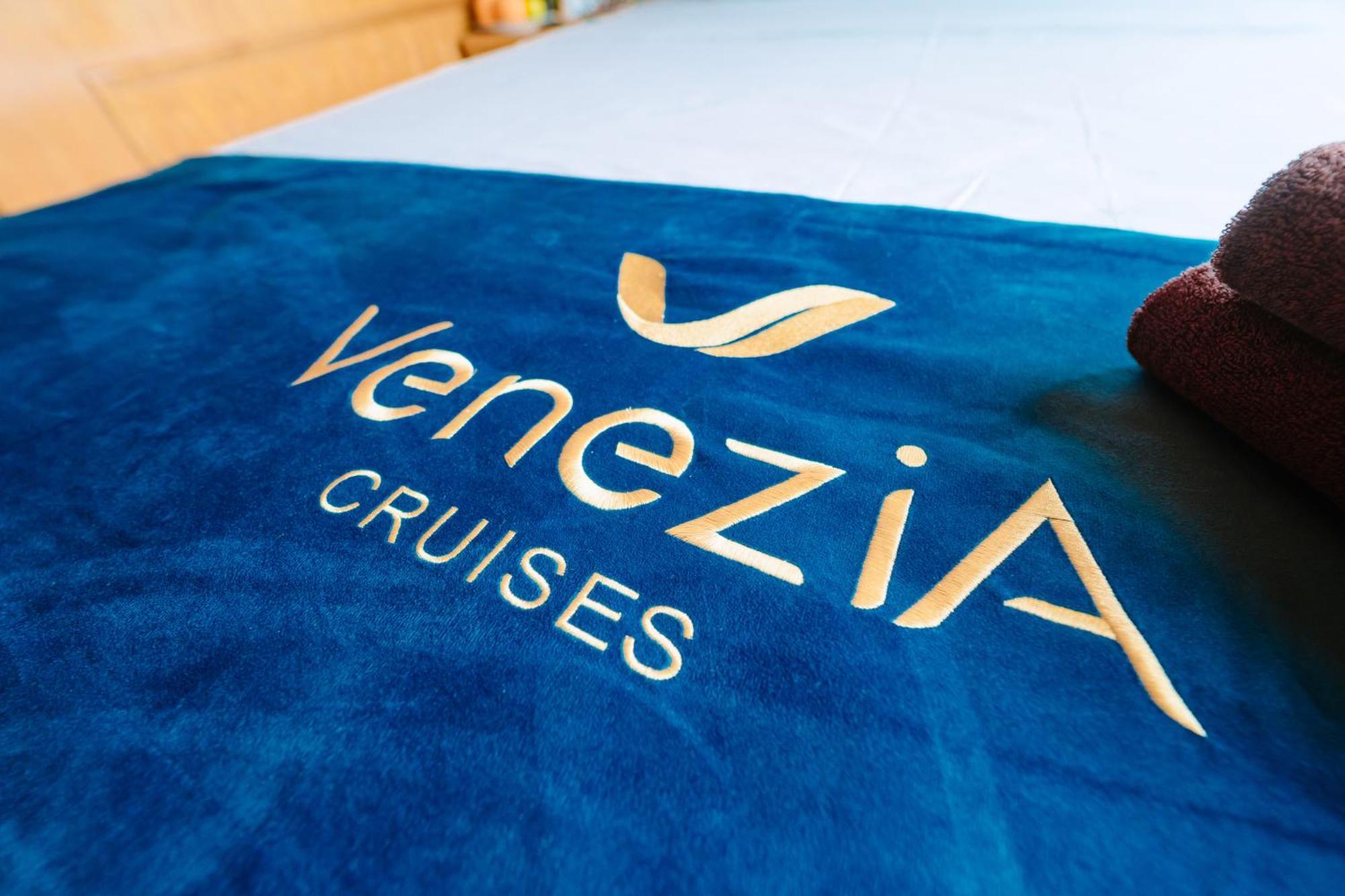 Venezia Cruises Hotell Ha Long Eksteriør bilde