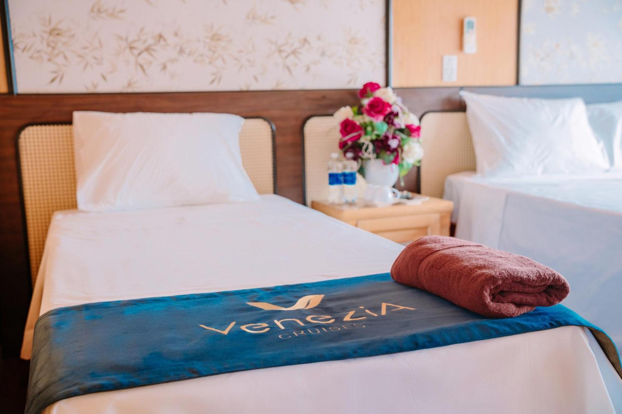 Venezia Cruises Hotell Ha Long Eksteriør bilde